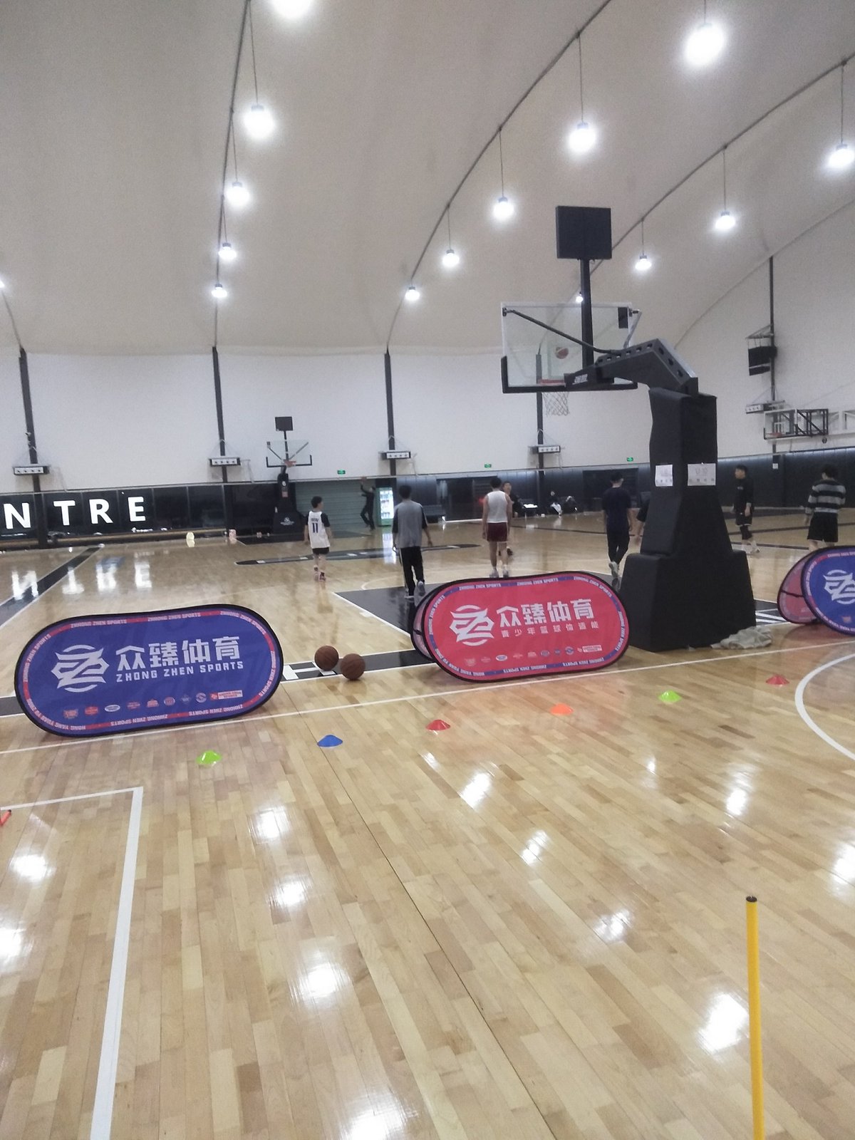 肃宁县体育馆篮球训练营